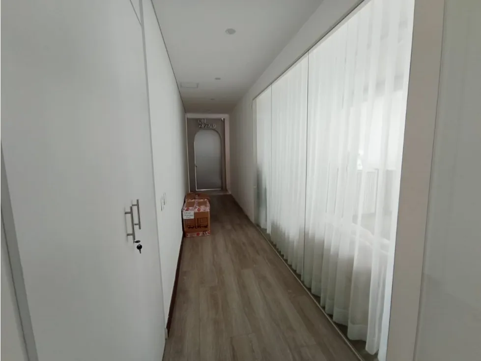 Oficina en arriendo en Patio Bonito, Medellín, 70 m² · foto 5 de 10