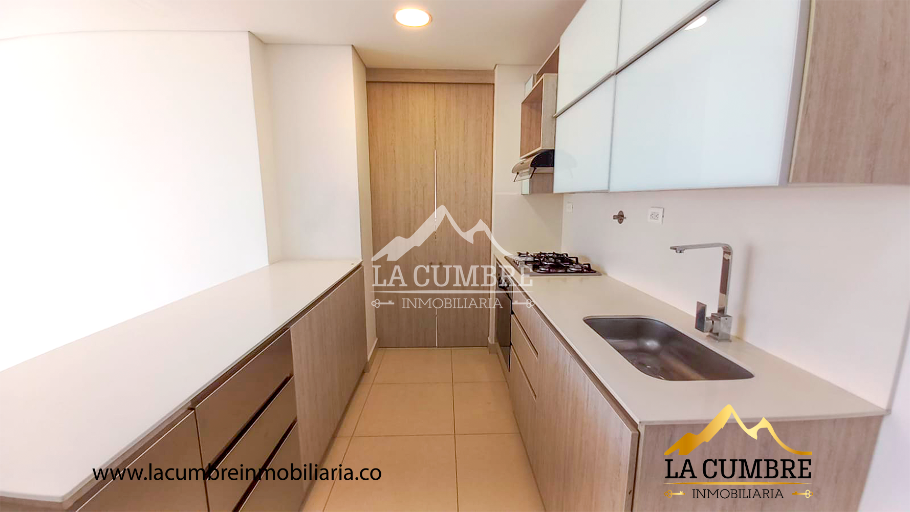 Apartamento en arriendo en Castropol, Medellín · foto 4 de 14