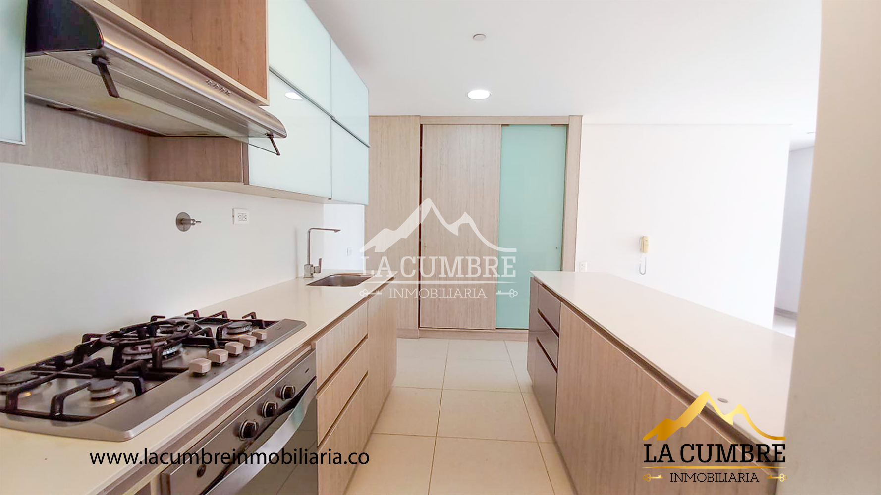 Apartamento en arriendo en Castropol, Medellín · foto 5 de 14