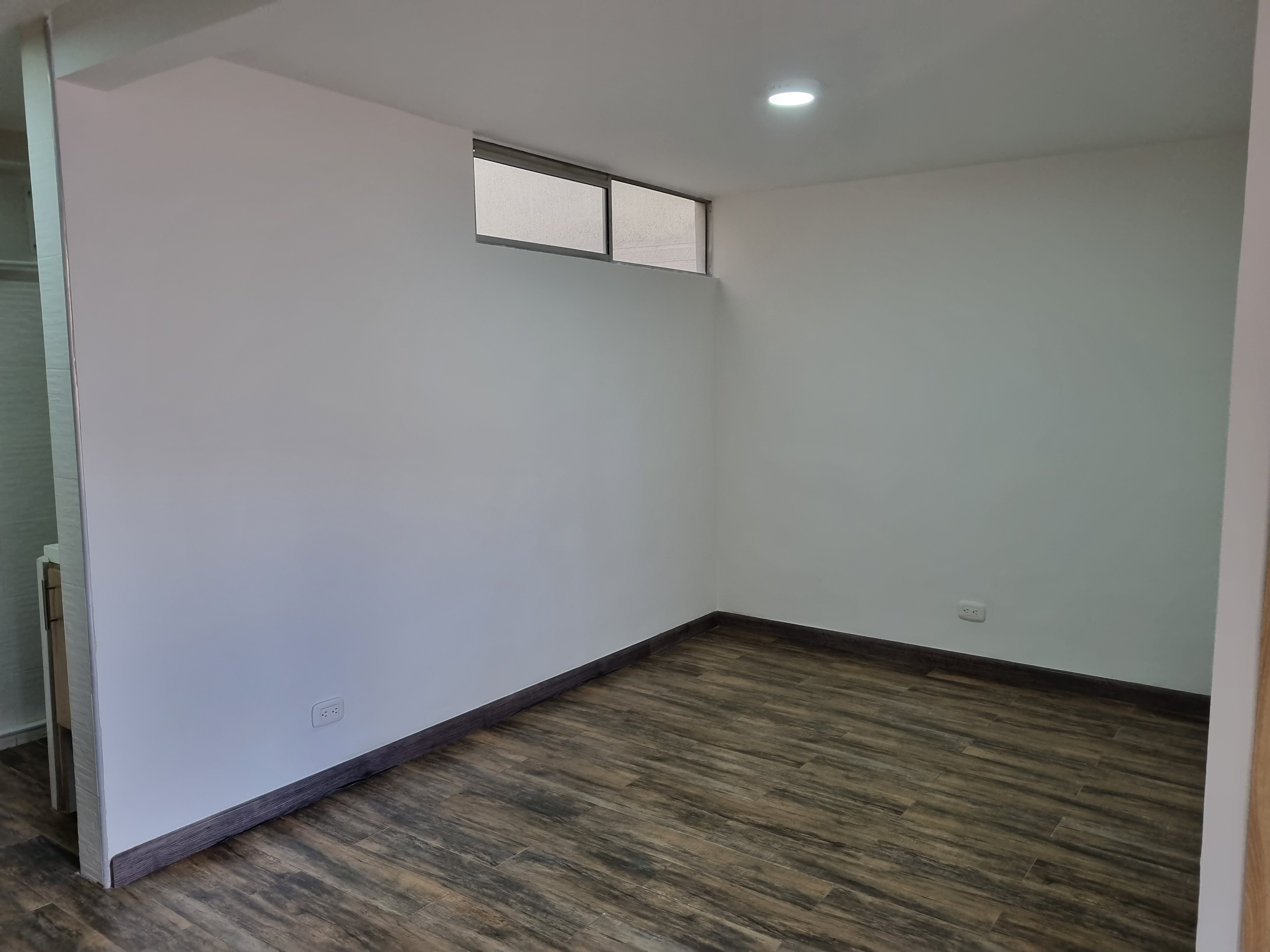 Apartamento de 1 alcoba en arriendo en Plaza Imperial Centro Comercial, Bogotá, 45 m² · foto 2 de 10
