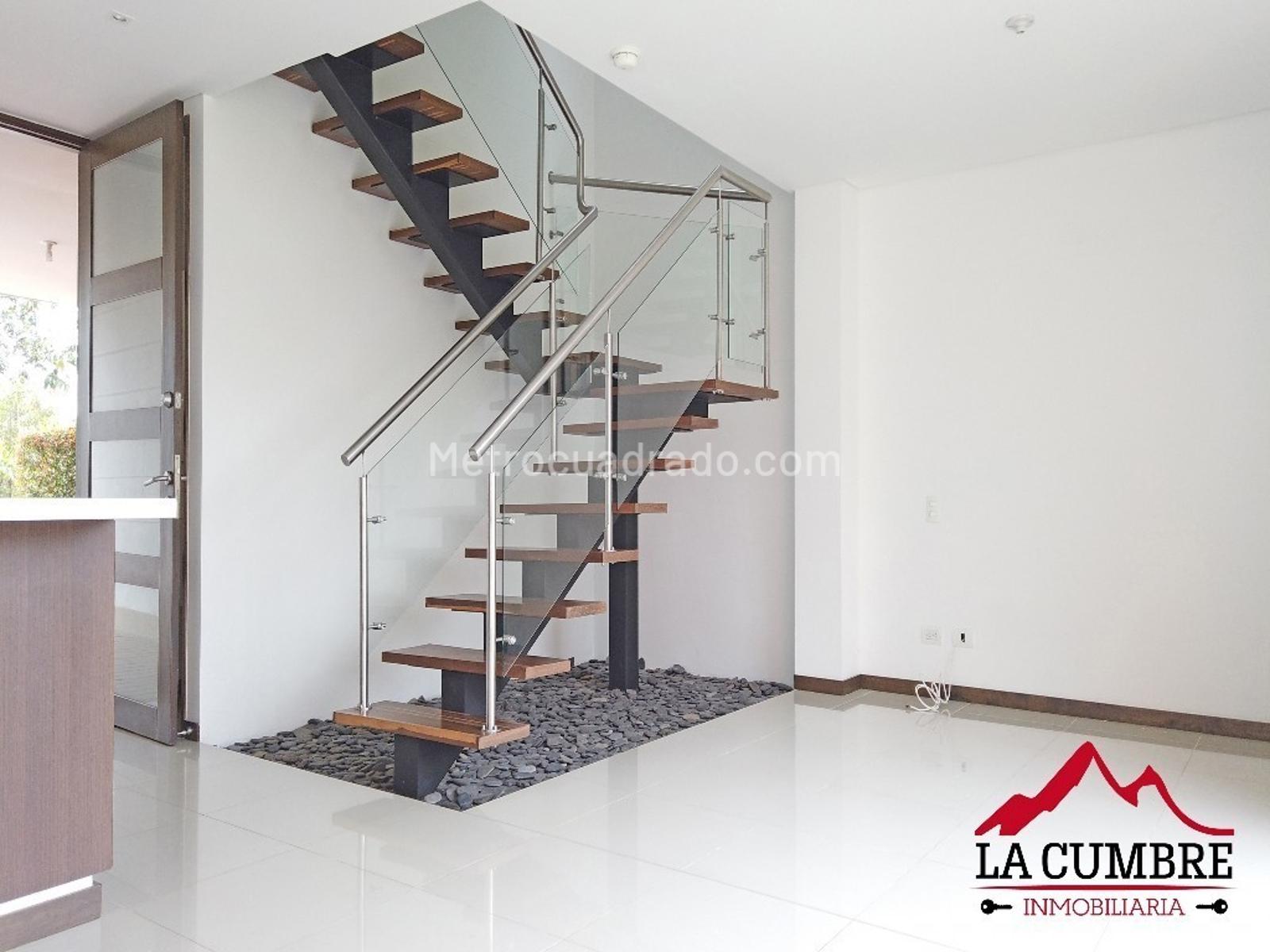 Casa de 3 alcobas en arriendo en San Lucas, Medellín, 186 m² · foto 4 de 10