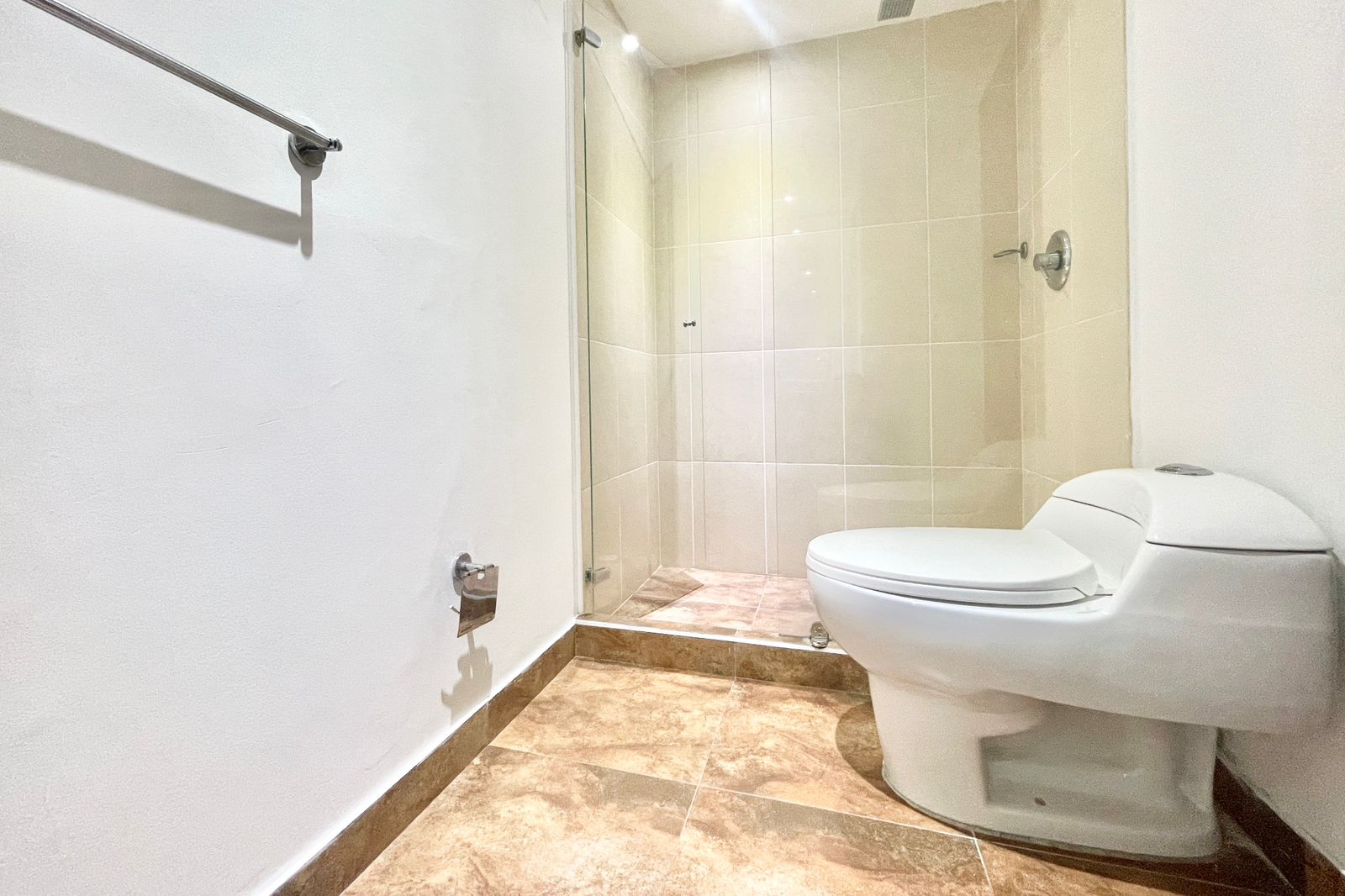 Apartamento en venta en Santa Barbara, Bogotá · foto 8 de 12
