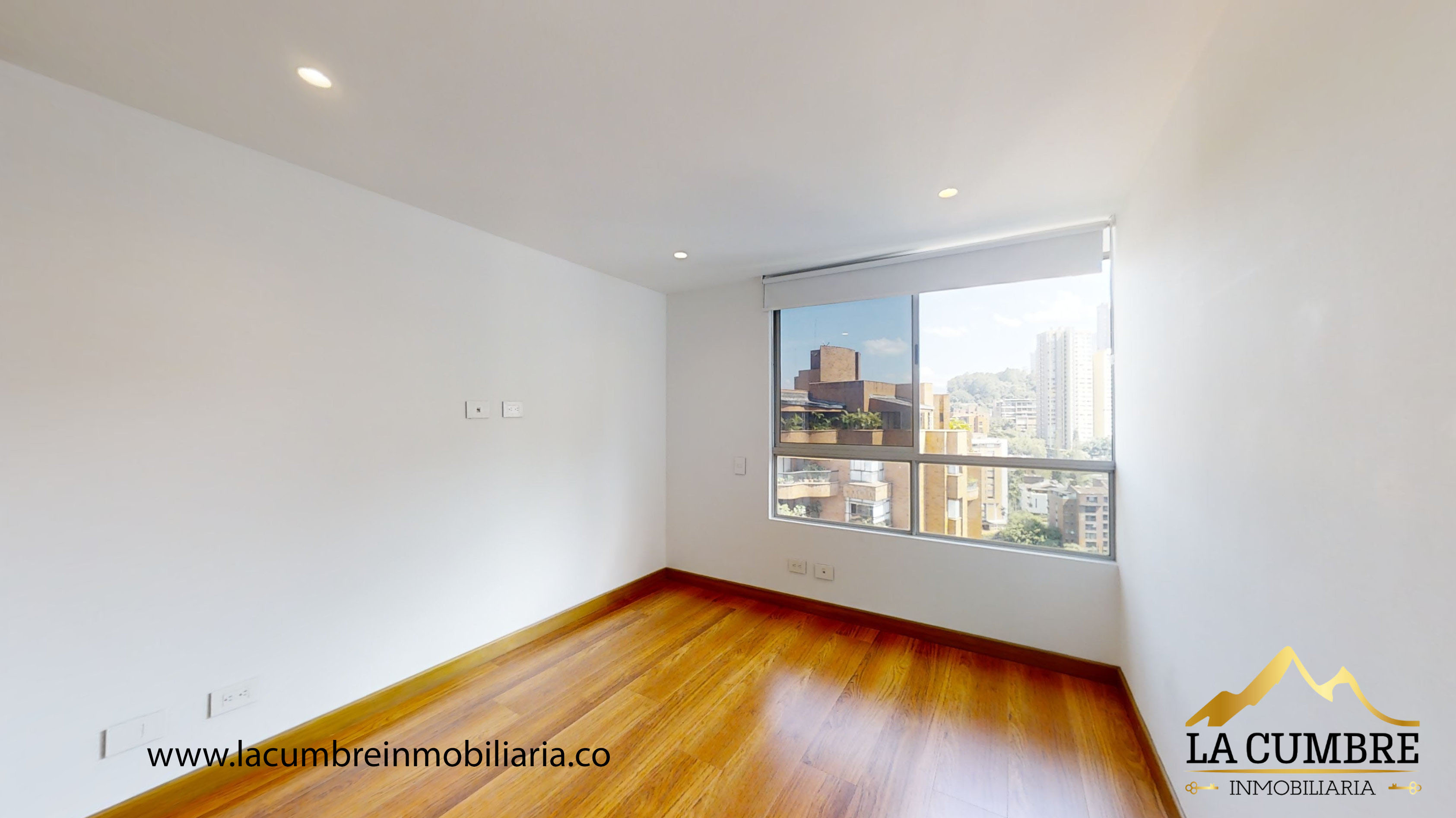 Apartamento de 3 alcobas en arriendo en Lalinde, Medellín, 137 m² · foto 7 de 12