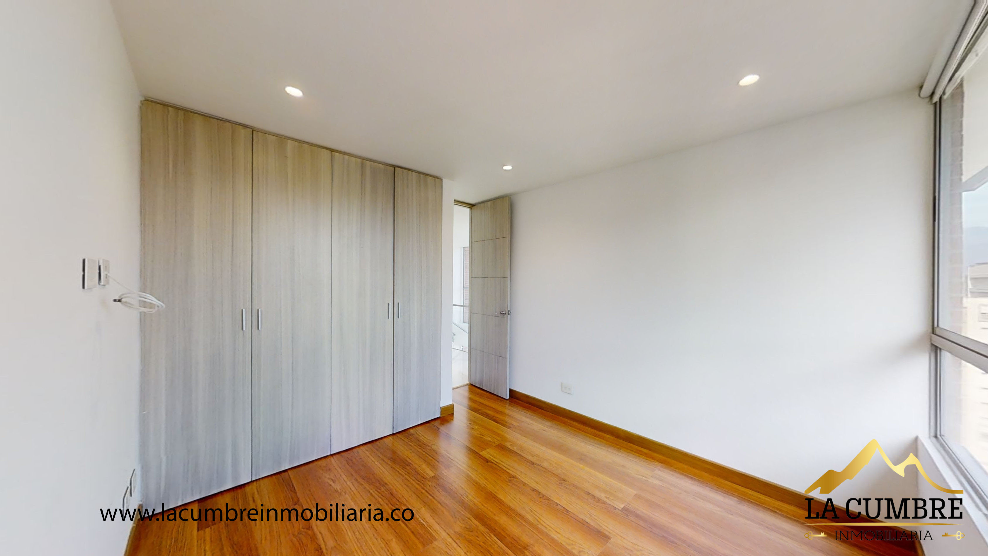 Apartamento de 3 alcobas en arriendo en Lalinde, Medellín, 137 m² · foto 8 de 12