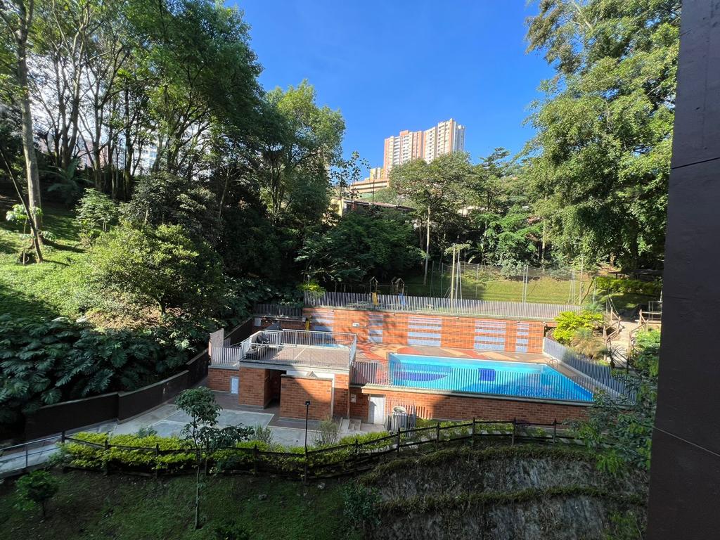 Apartamento en venta en Señorial, Envigado · foto 3 de 24