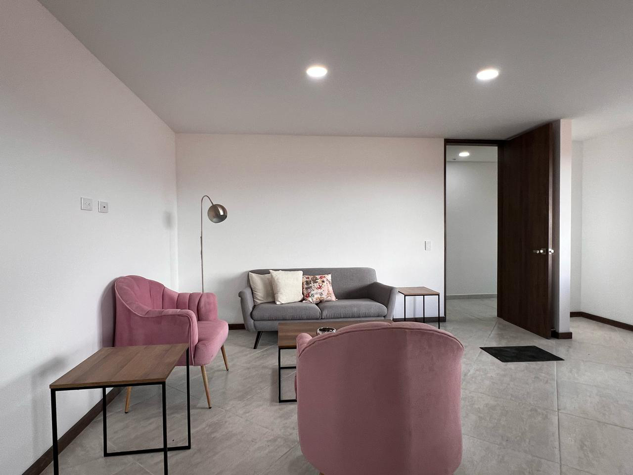Apartamento de 2 alcobas en venta en El Porvenir, Rionegro, 87 m² · foto 2 de 10