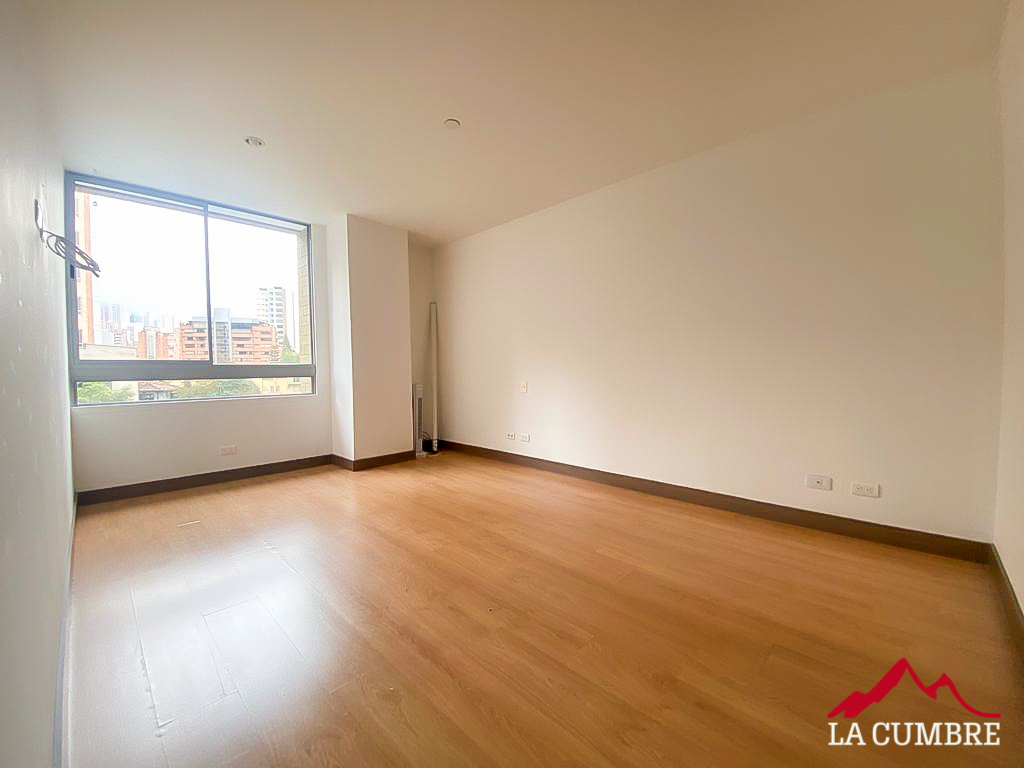 Apartamento en arriendo en Castropol, Medellín · foto 9 de 10