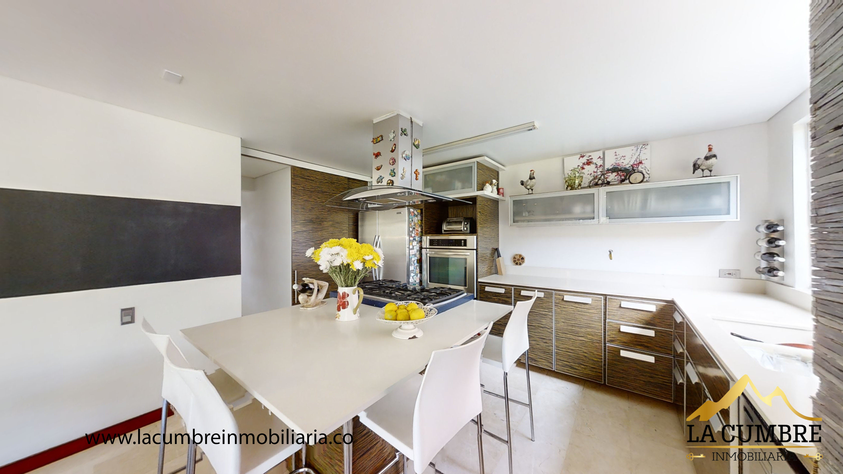 Casa de 3 alcobas en arriendo en Medellín, 210 m² · foto 10 de 15