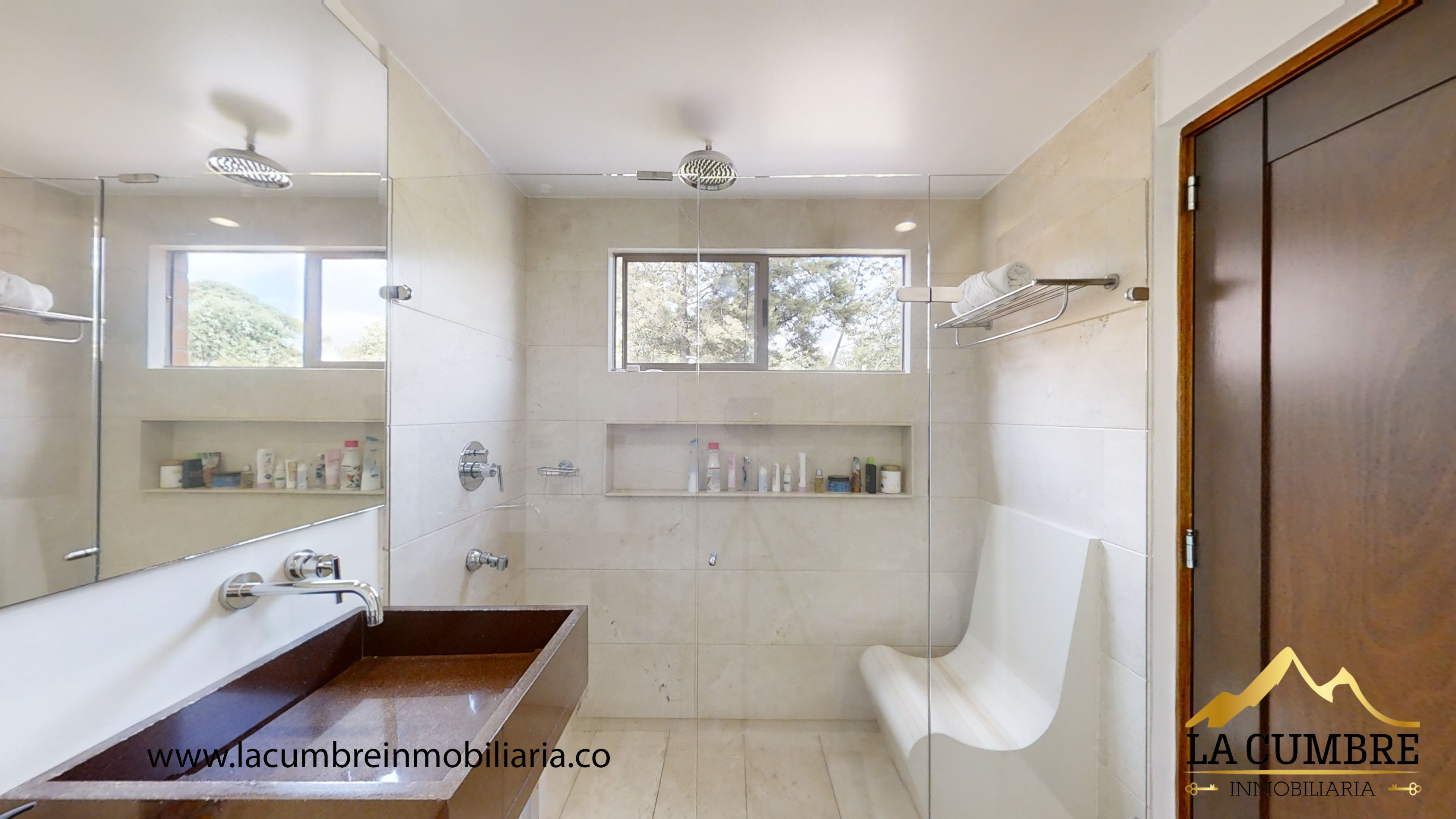 Casa de 3 alcobas en arriendo en Medellín, 210 m² · foto 12 de 15