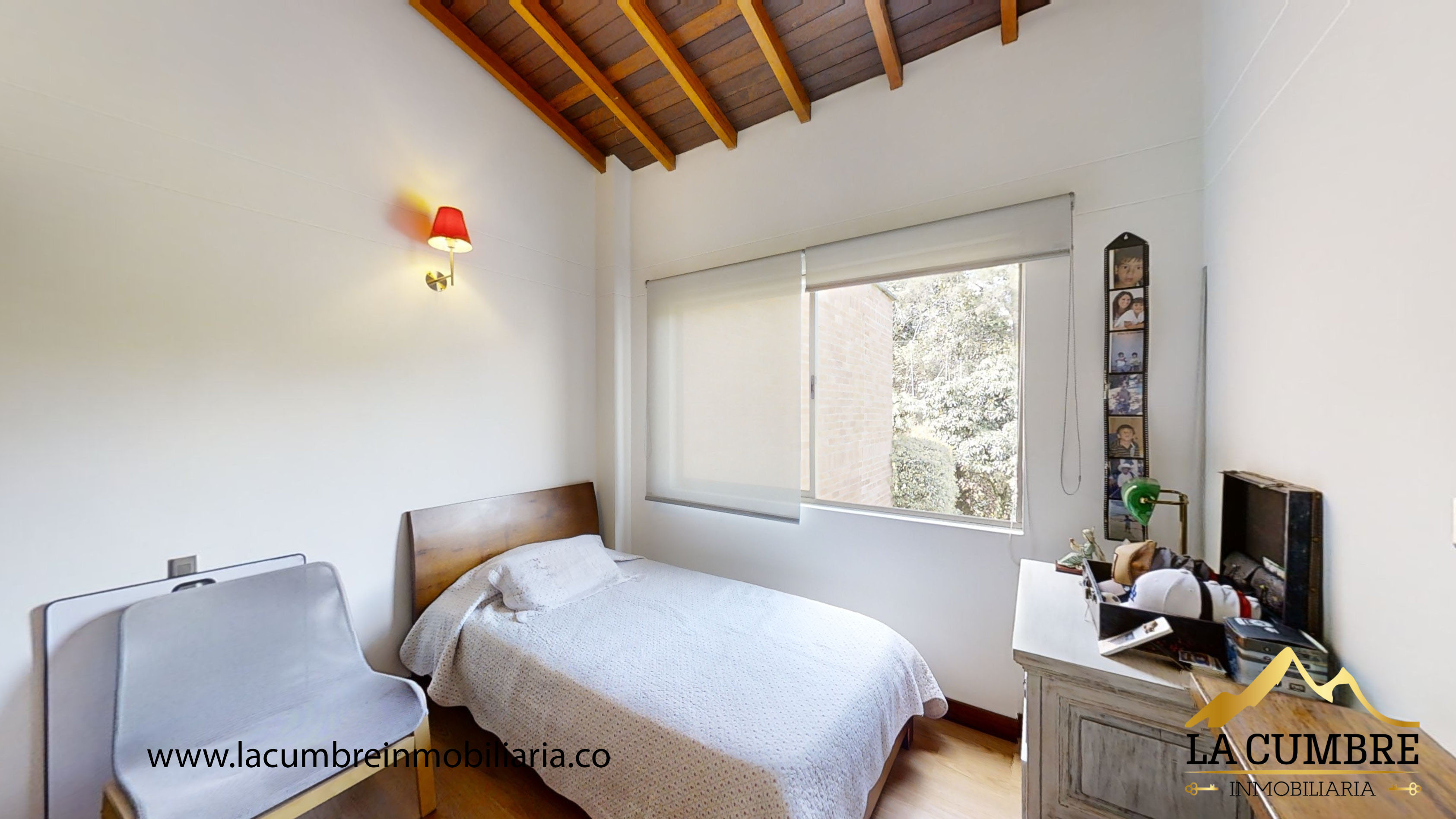 Casa de 3 alcobas en arriendo en Medellín, 210 m² · foto 13 de 15