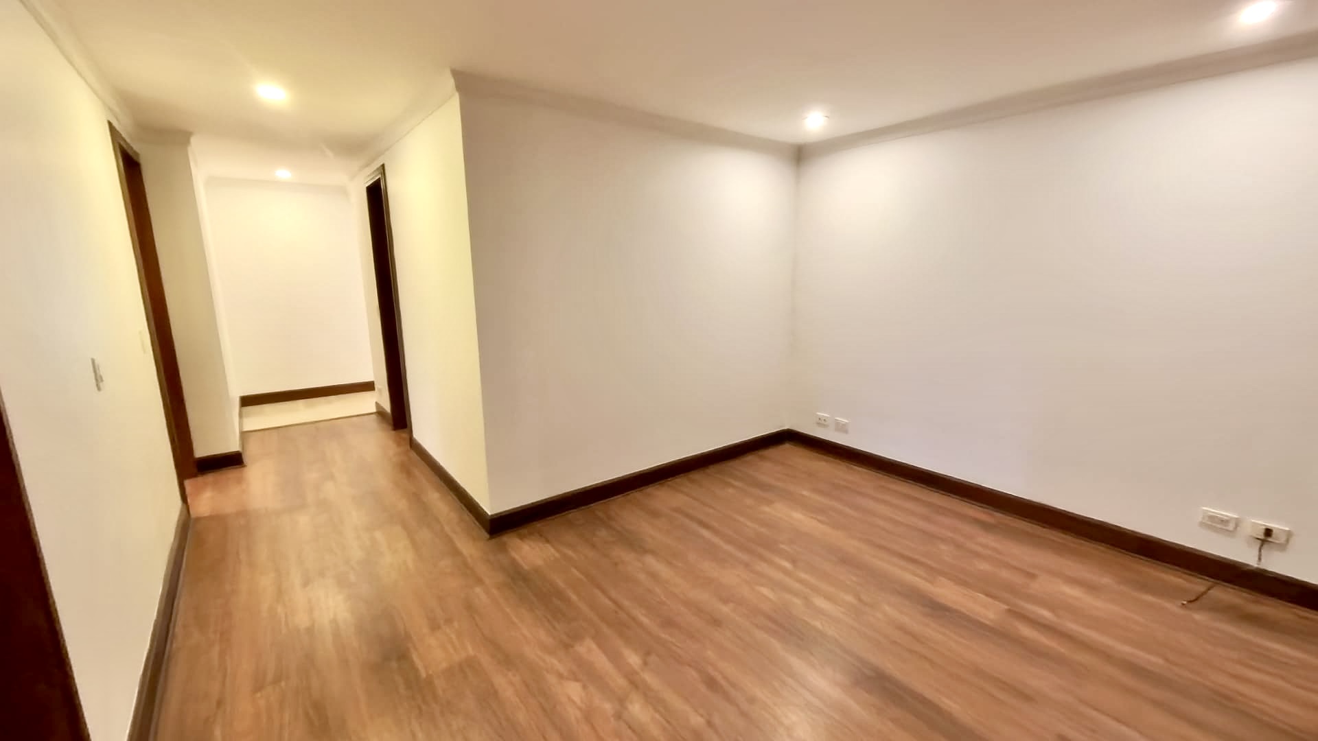 Apartamento de 3 alcobas en venta en Los Rosales, Bogotá, 156 m² · foto 15 de 18