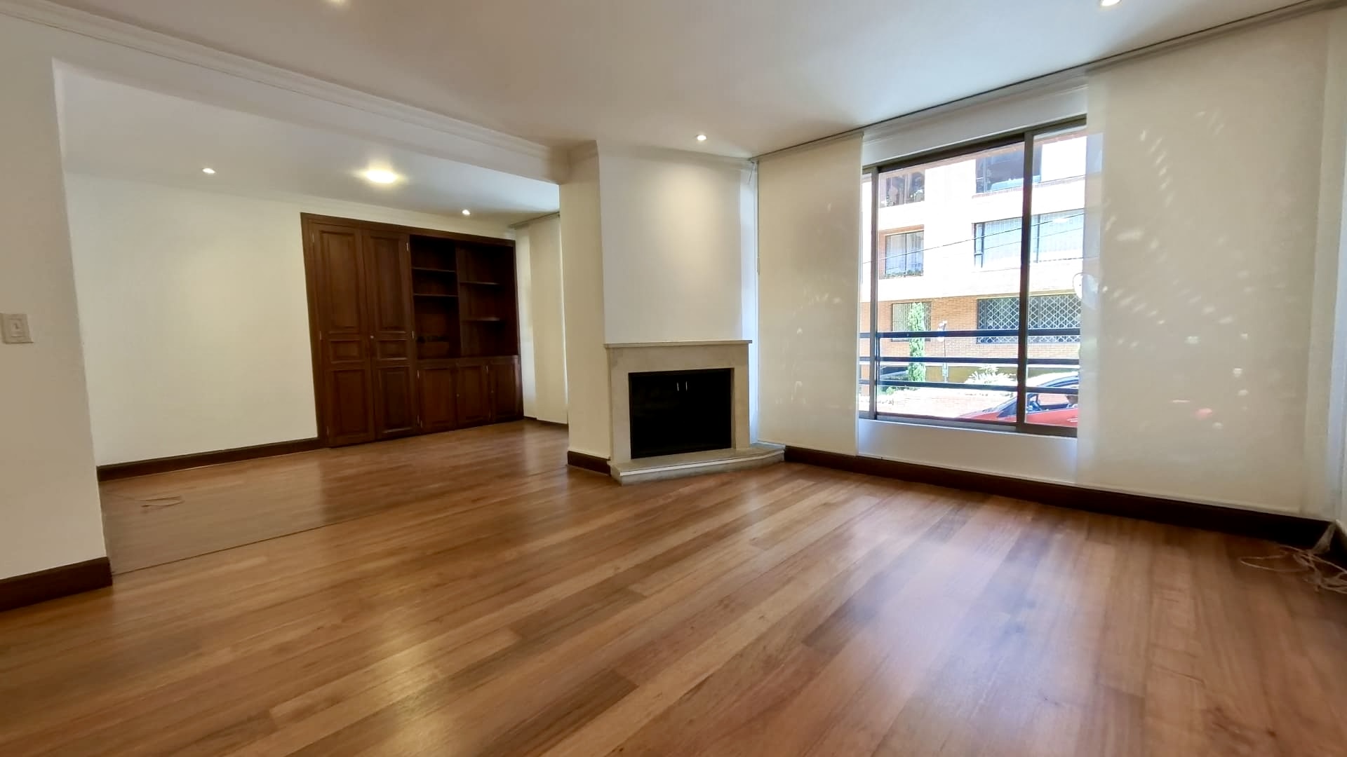 Apartamento de 3 alcobas en venta en Los Rosales, Bogotá, 156 m² · foto 5 de 18