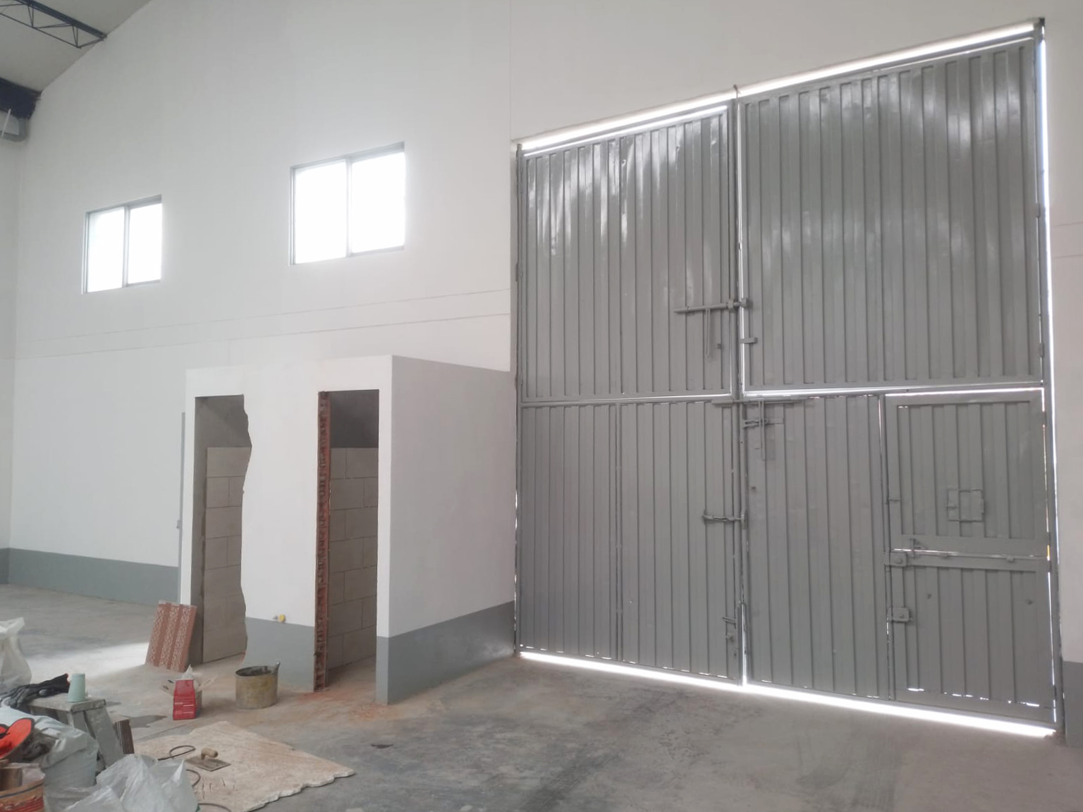 Bodega en arriendo en Cristo Rey, Medellín, 354 m² · foto 10 de 11