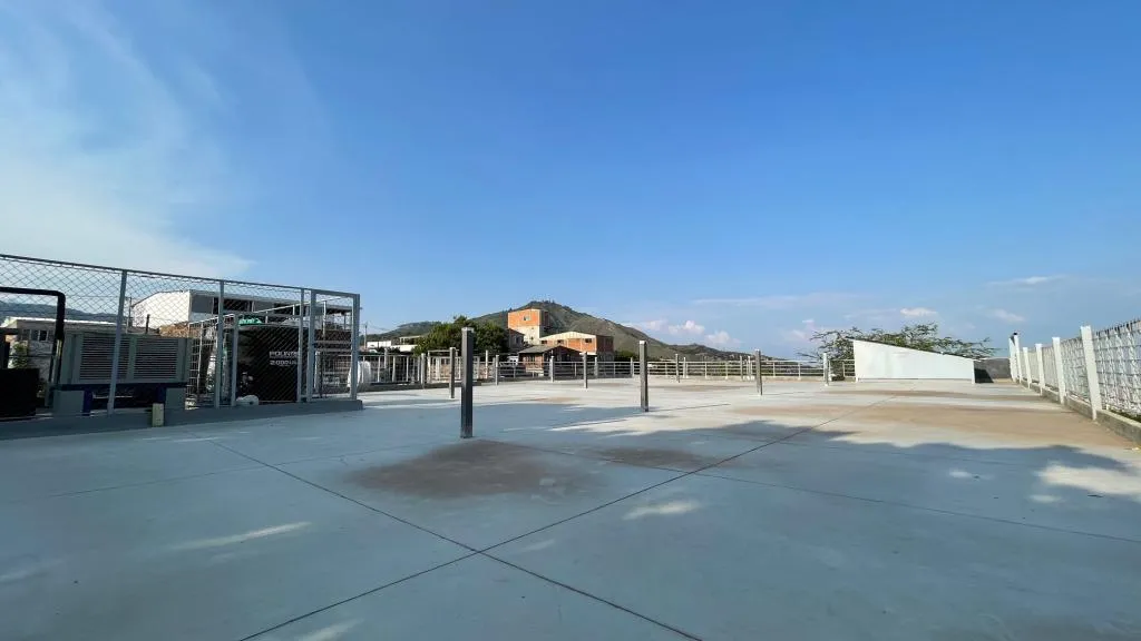 Local en arriendo en Terron Colorado, Cali, 13 m² · foto 2 de 11