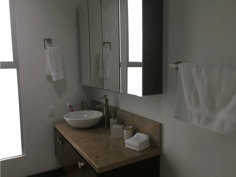 Casa de 3 alcobas en venta en Via El Eden, Armenia, 700 m² · foto 2 de 24