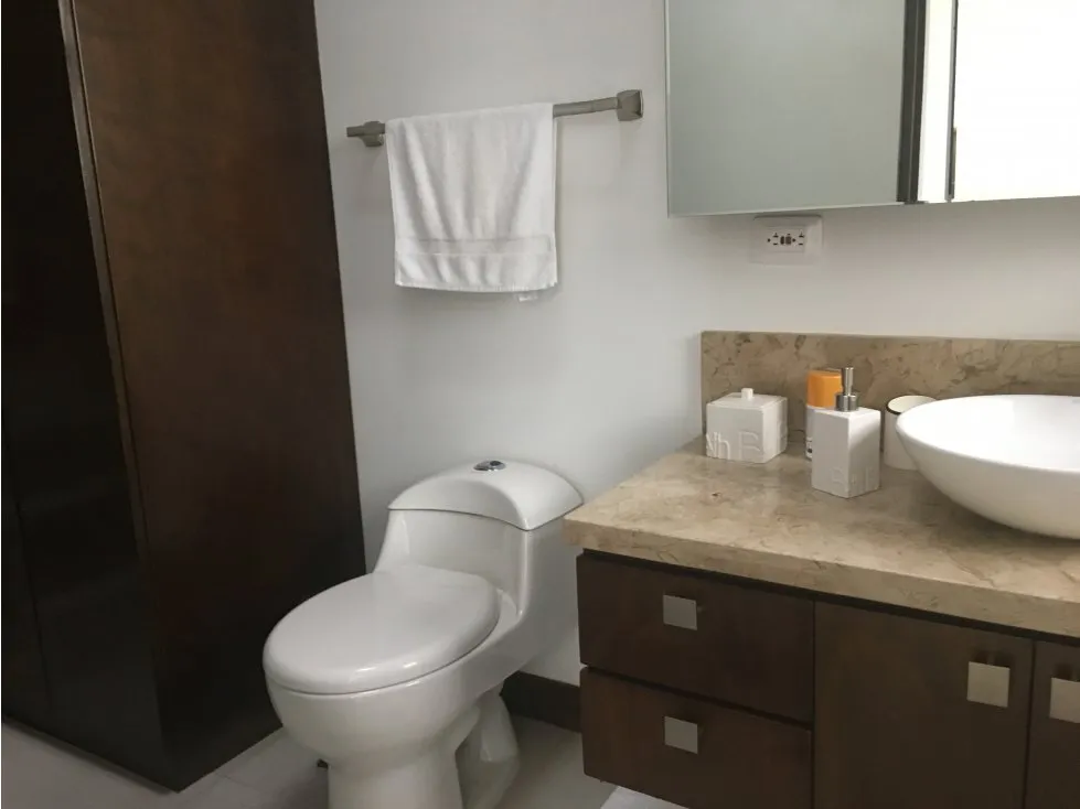 Casa de 3 alcobas en venta en Via El Eden, Armenia, 700 m² · foto 4 de 24