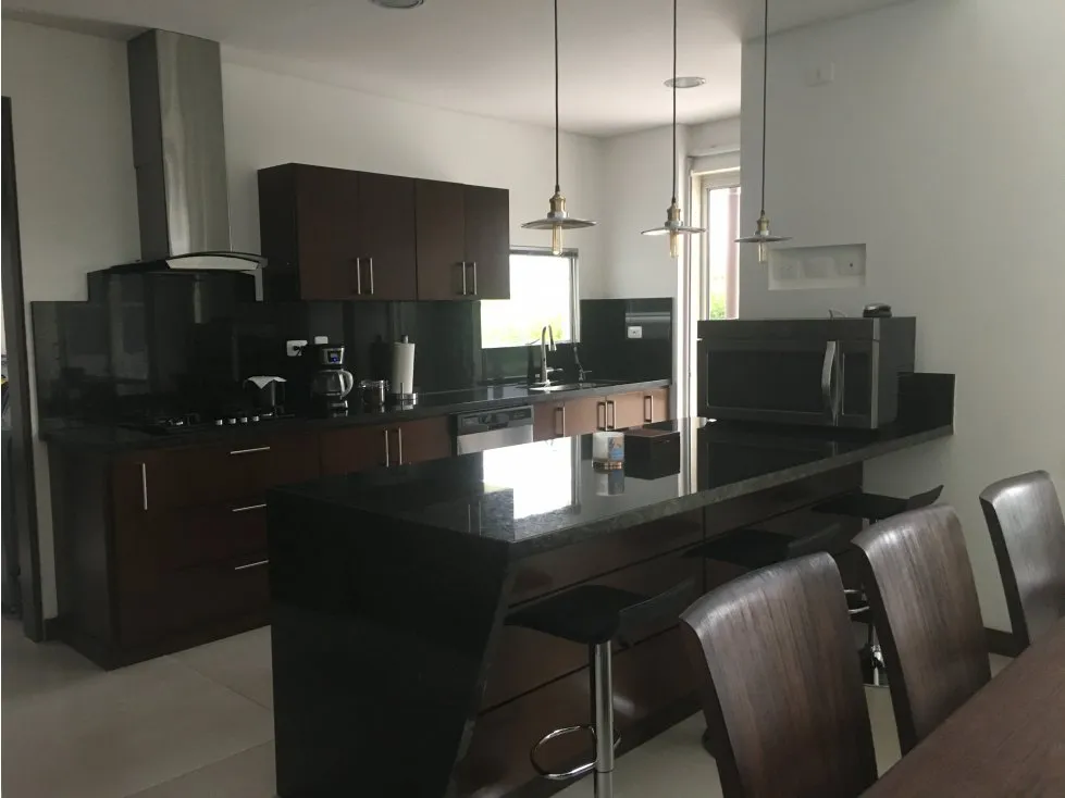 Casa de 3 alcobas en venta en Via El Eden, Armenia, 700 m² · foto 5 de 24