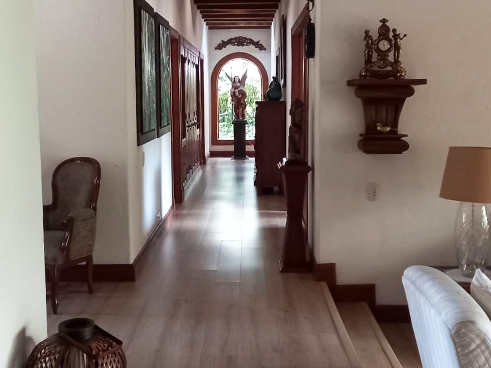 Casa de 4 alcobas en venta en Gualanday, Rionegro, 270 m² · foto 4 de 16