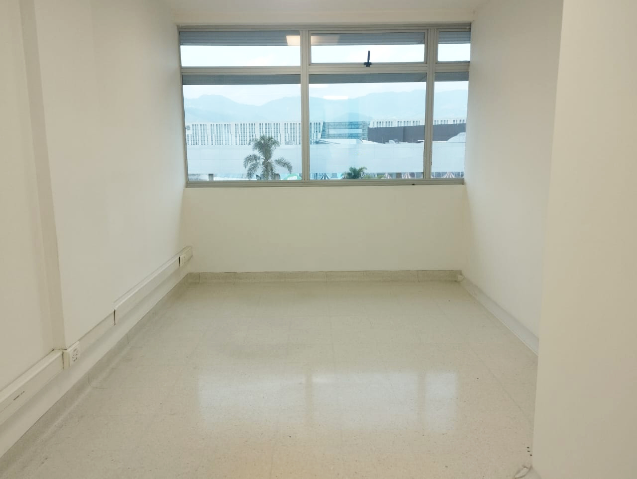 Consultorio en arriendo en San Diego, Medellín, 43 m² · foto 7 de 11