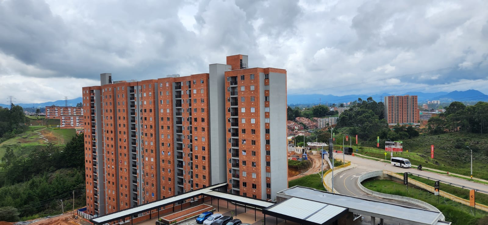 Apartamento de 2 alcobas en venta en Cuchillas De San Jose, Rionegro, 60 m² · foto 2 de 23