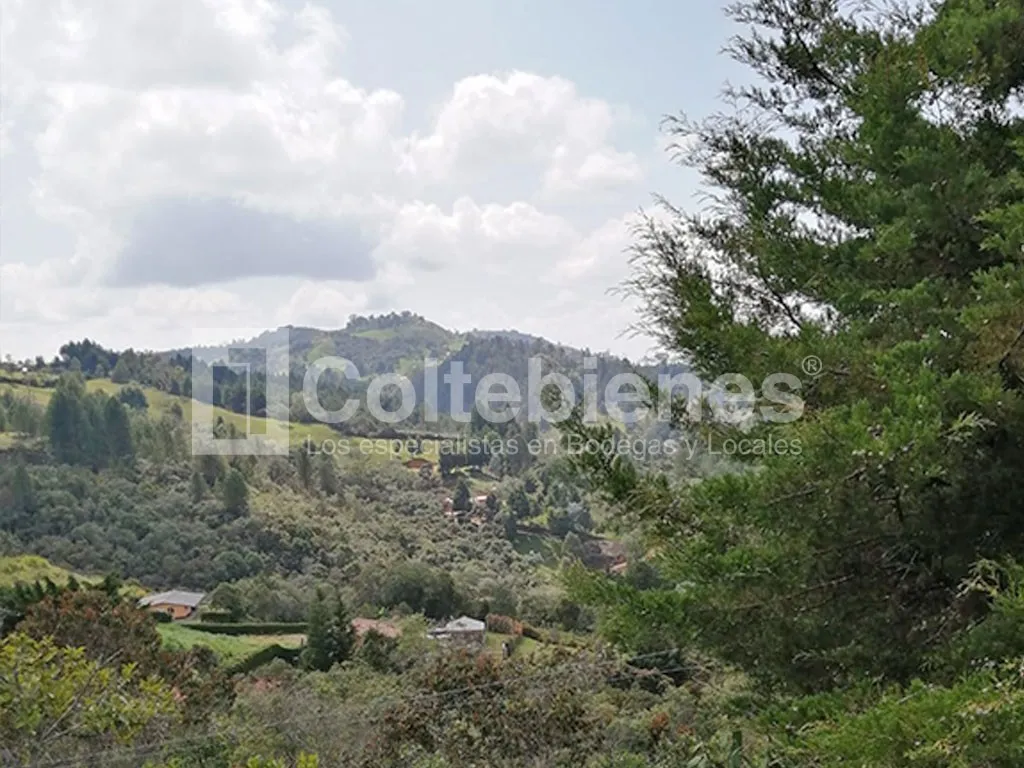 Lote en venta en El Molino, Guarne, 30000 m² · foto 6 de 9