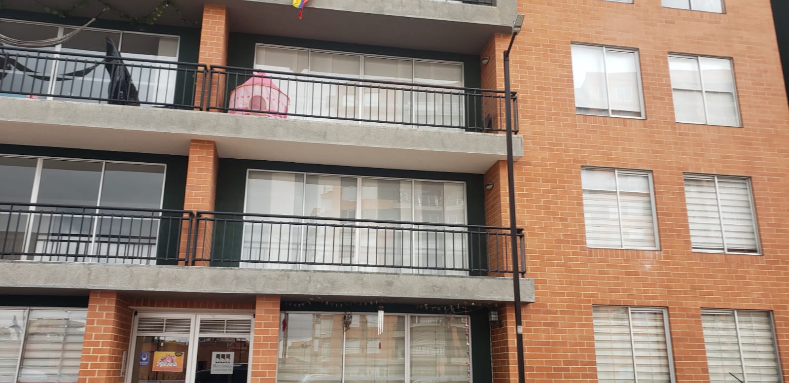 Apartamento de 3 habitaciones en venta en Engativá, Bogotá — imagen 1 de 26