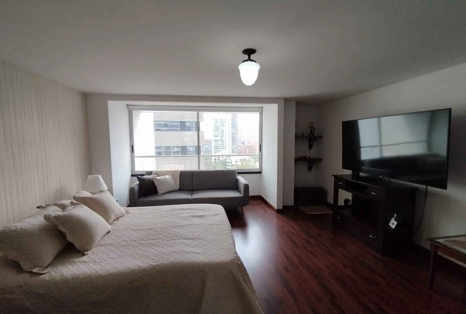 Apartamento de 2 alcobas en arriendo en El Poblado, Medellín, 128 m² · foto 12 de 20