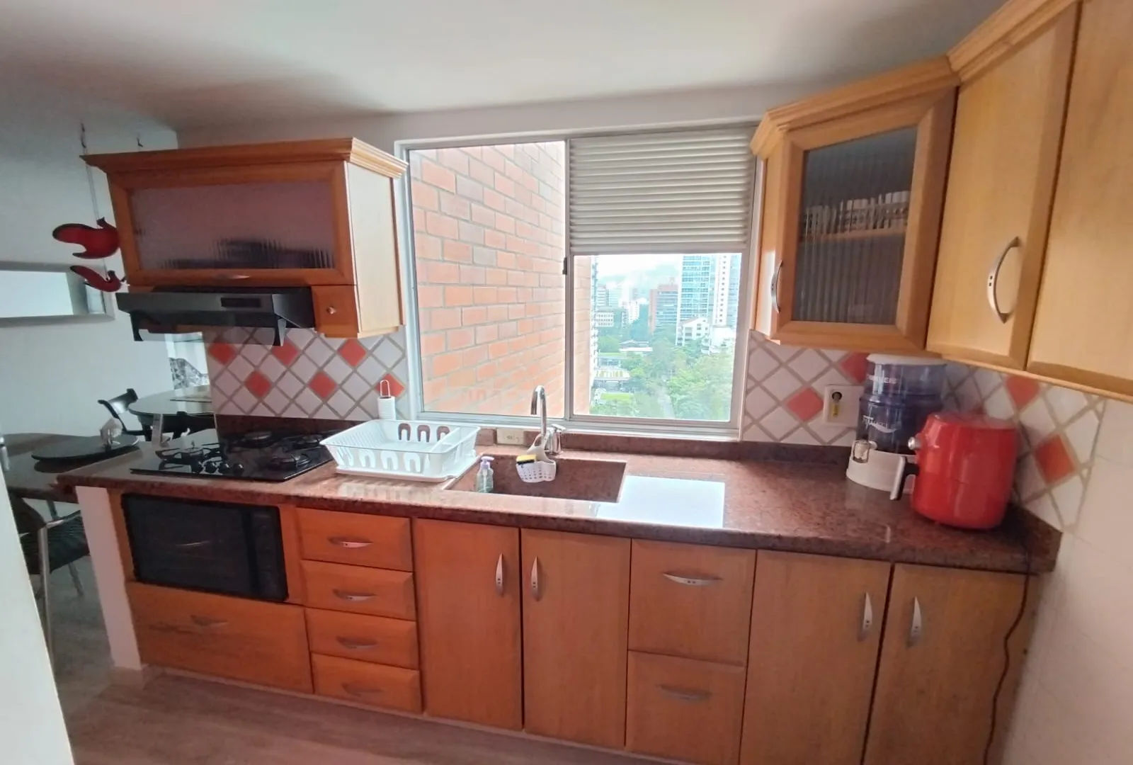 Apartamento de 2 alcobas en arriendo en El Poblado, Medellín, 128 m² · foto 4 de 20