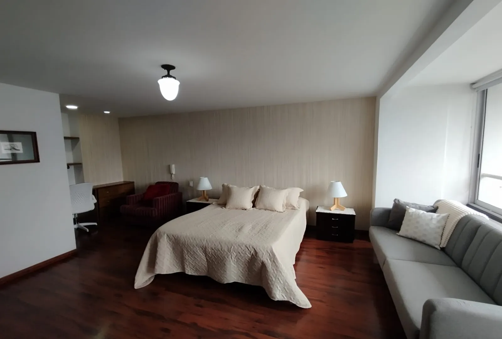 Apartamento de 2 alcobas en arriendo en El Poblado, Medellín, 128 m² · foto 8 de 20