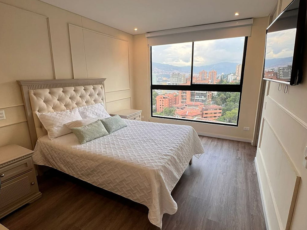 Apartamento en arriendo en Lalinde, Medellín · foto 6 de 12