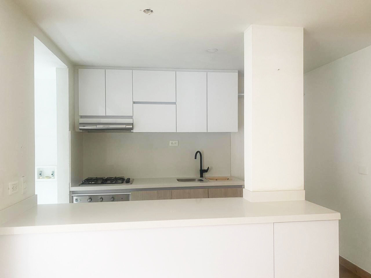 Casa de 3 alcobas en venta en Loma El Atravesado, Envigado, 145 m² · foto 3 de 19