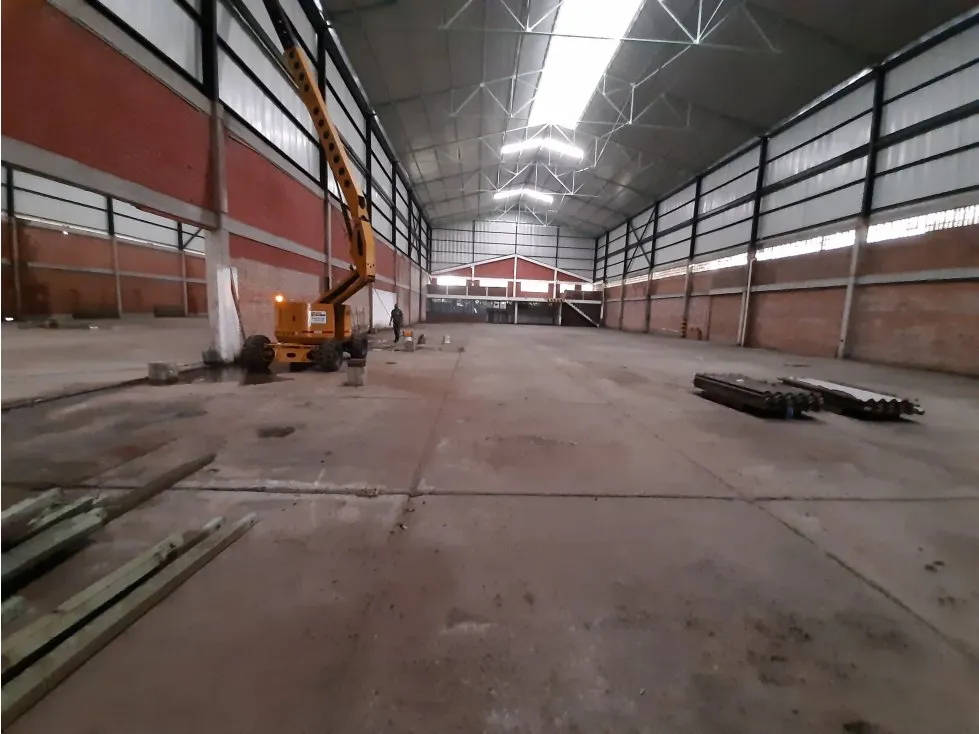 Bodega en arriendo en Acopi, Yumbo, 1201 m² · foto 3 de 9