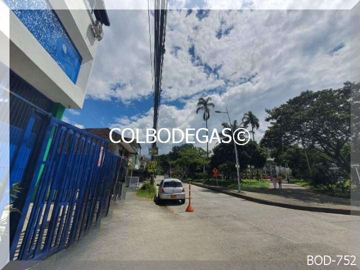 Bodega en venta en Romelia Alta, Dosquebradas, 900 m² · foto 16 de 24