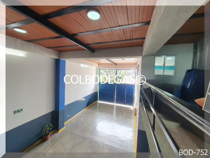 Bodega en venta en Romelia Alta, Dosquebradas, 900 m² · foto 23 de 24