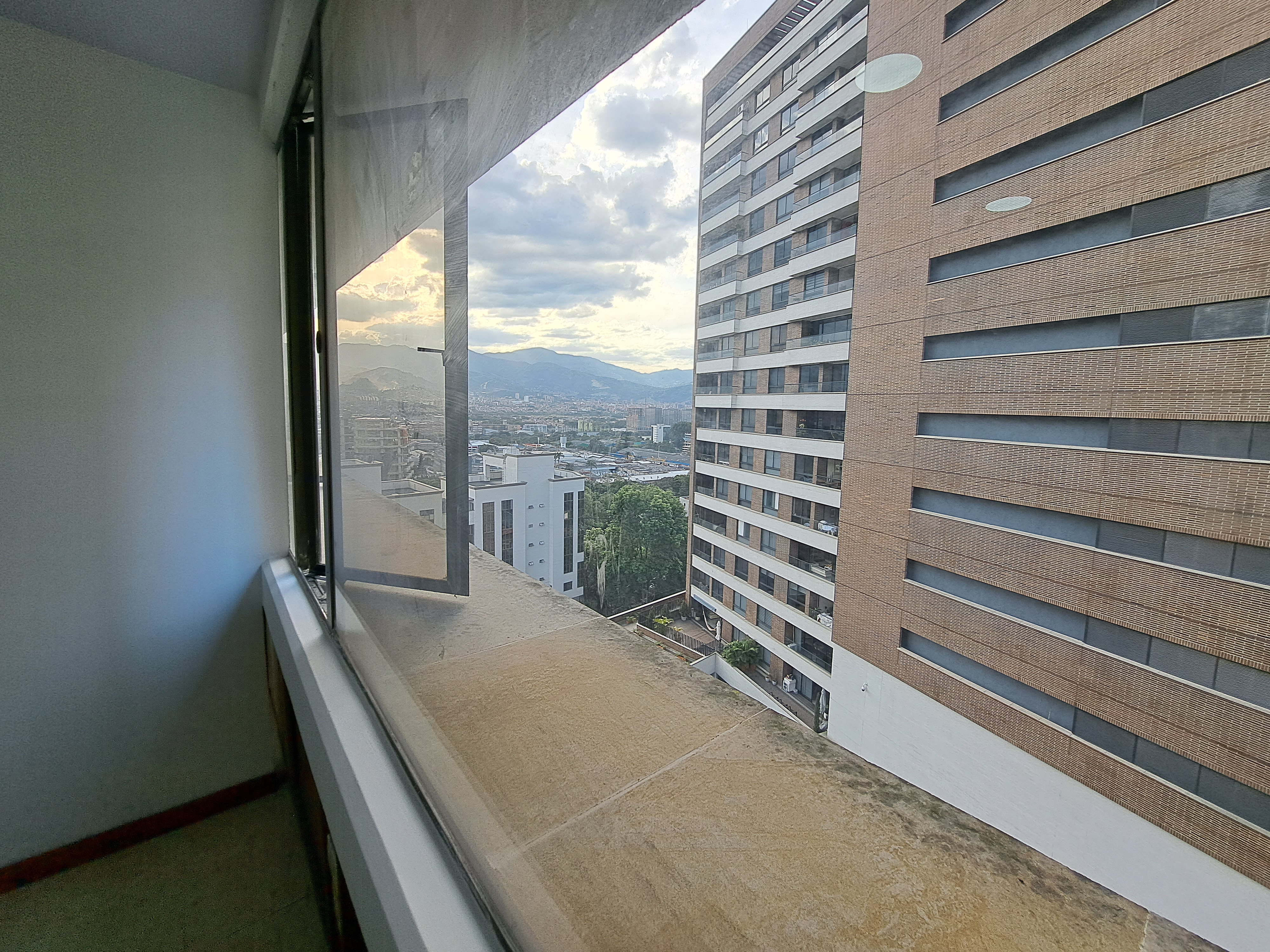 Oficina en venta en Castropol, Medellín, 64 m² · foto 21 de 23