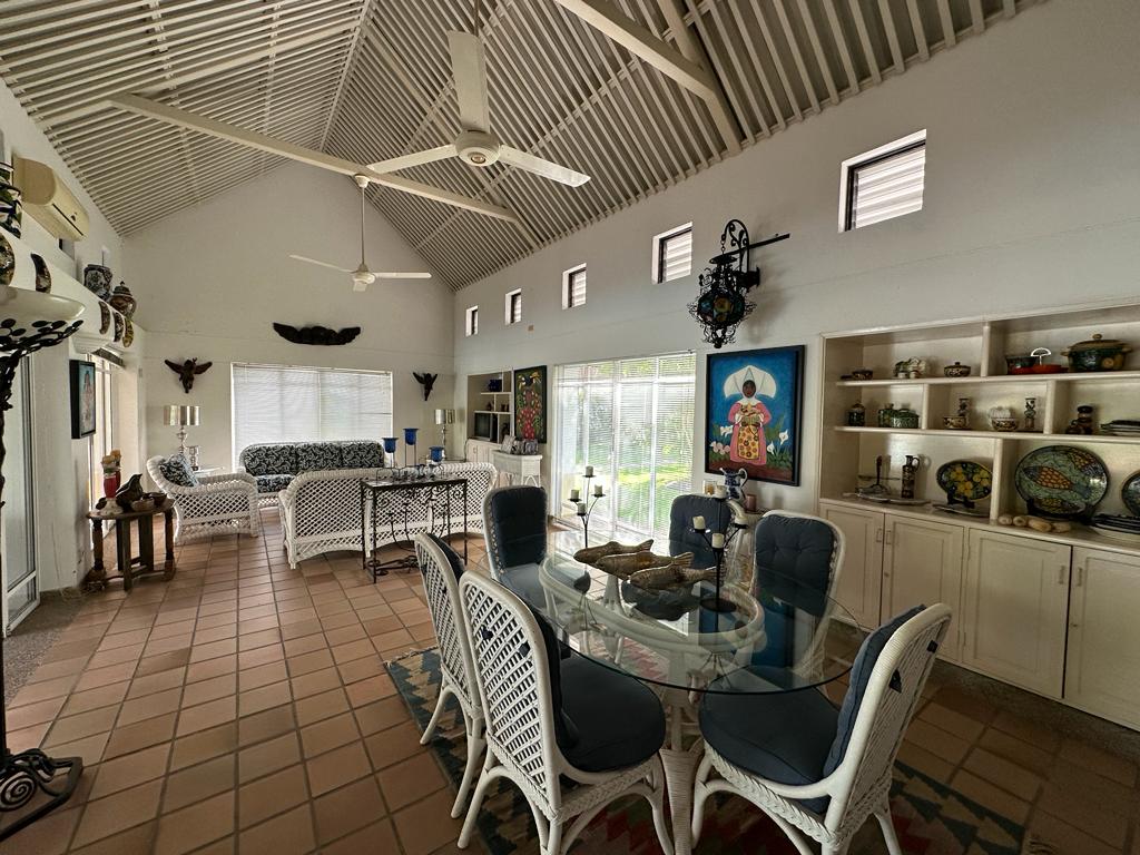 Casa de 4 alcobas en venta en Ricaurte, 185 m² · foto 11 de 24