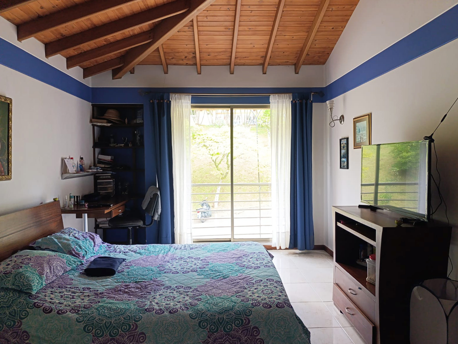 Casa de 3 alcobas en venta en La Calera, Medellín, 345 m² · foto 13 de 19