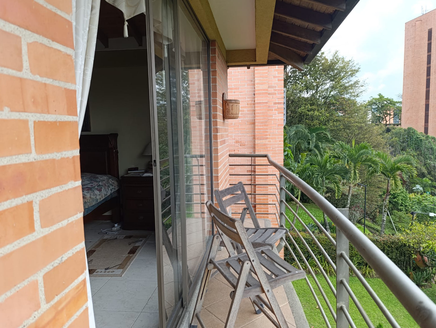 Casa de 3 alcobas en venta en La Calera, Medellín, 345 m² · foto 18 de 19