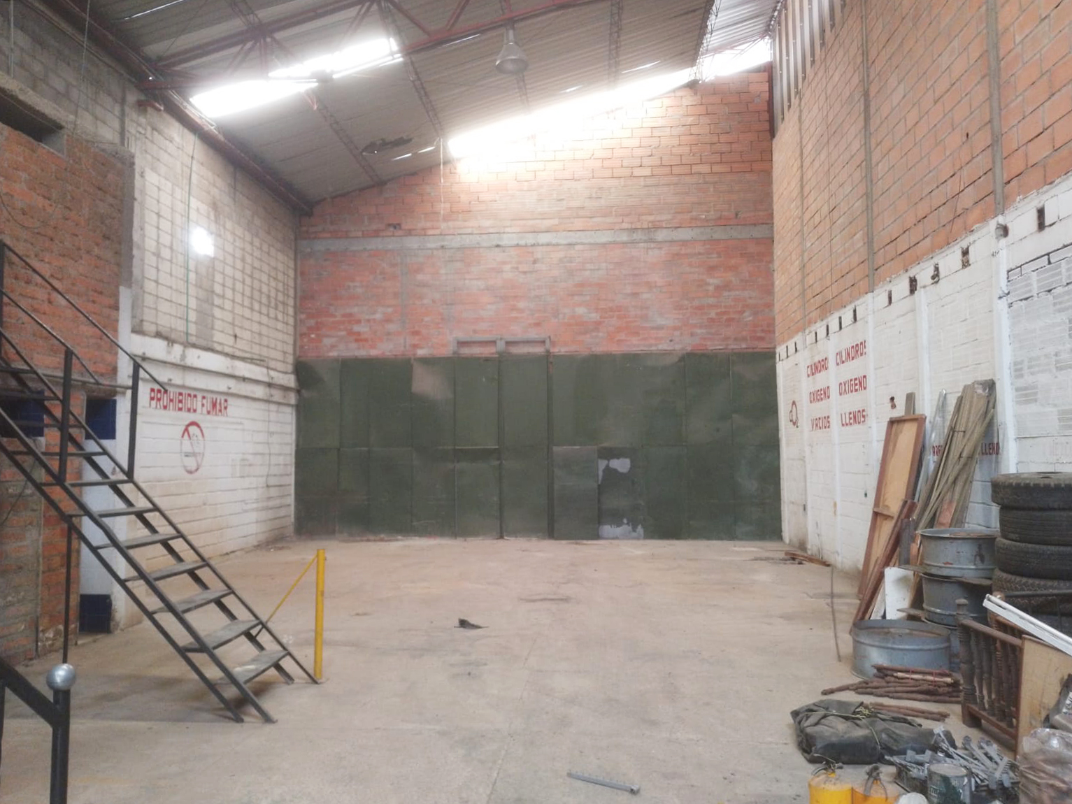 Bodega en arriendo en El Chagualo, Medellín, 240 m² · foto 3 de 16