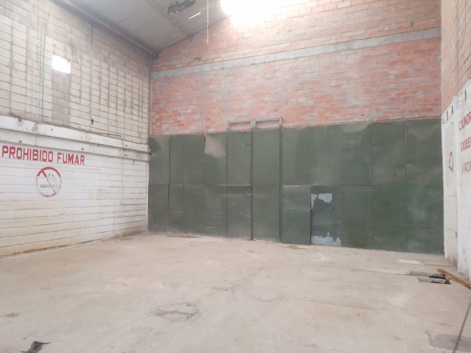Bodega en arriendo en El Chagualo, Medellín, 240 m² · foto 4 de 16