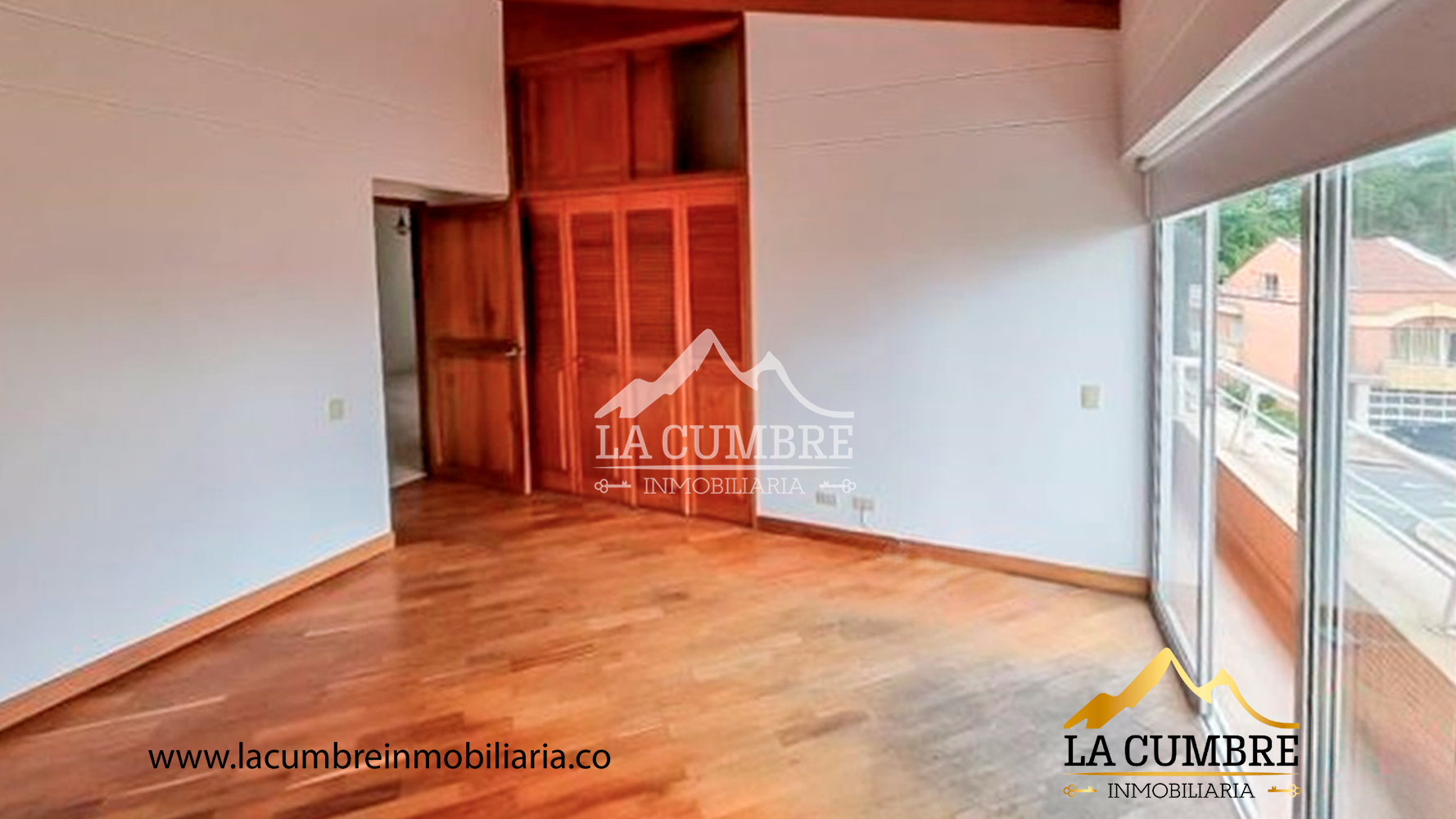 Casa de 3 alcobas en arriendo en El Tesoro, Medellín, 338 m² · foto 5 de 11