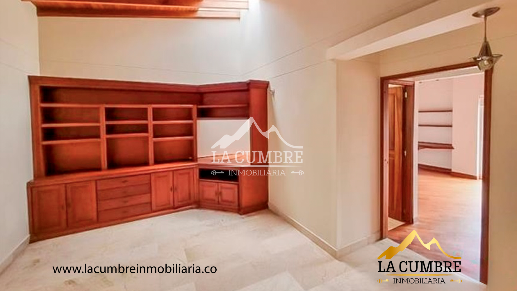 Casa de 3 alcobas en arriendo en El Tesoro, Medellín, 338 m² · foto 9 de 11