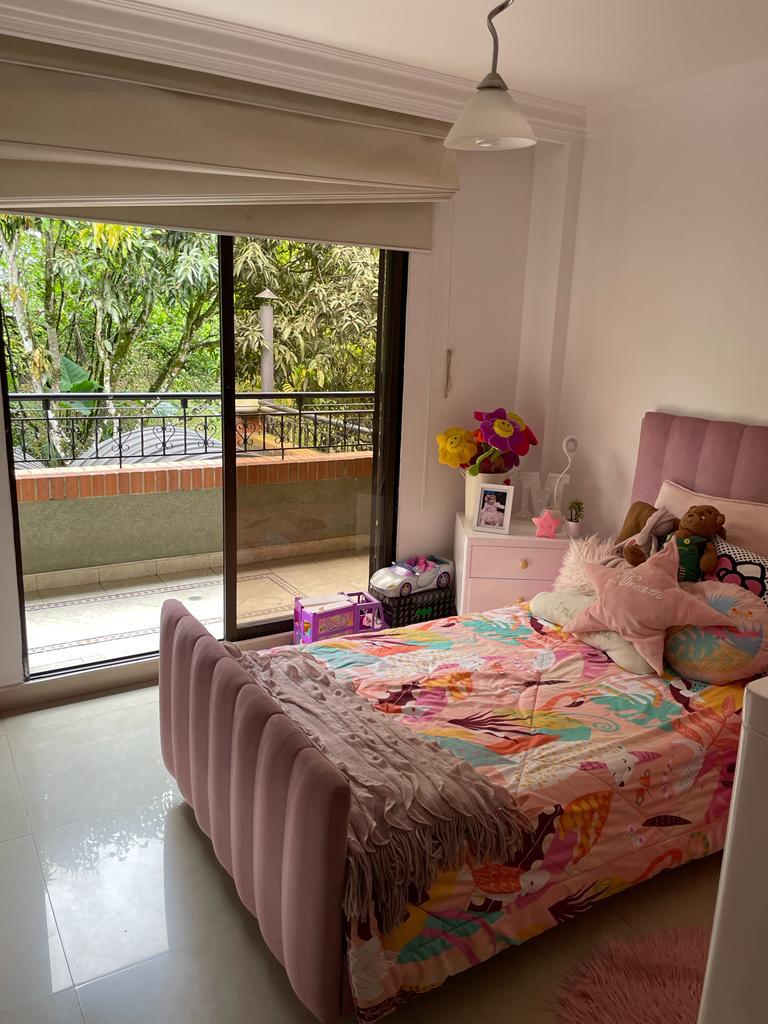 Casa de 5 alcobas en venta en El Carmen, Ibagué, 241 m² · foto 12 de 24