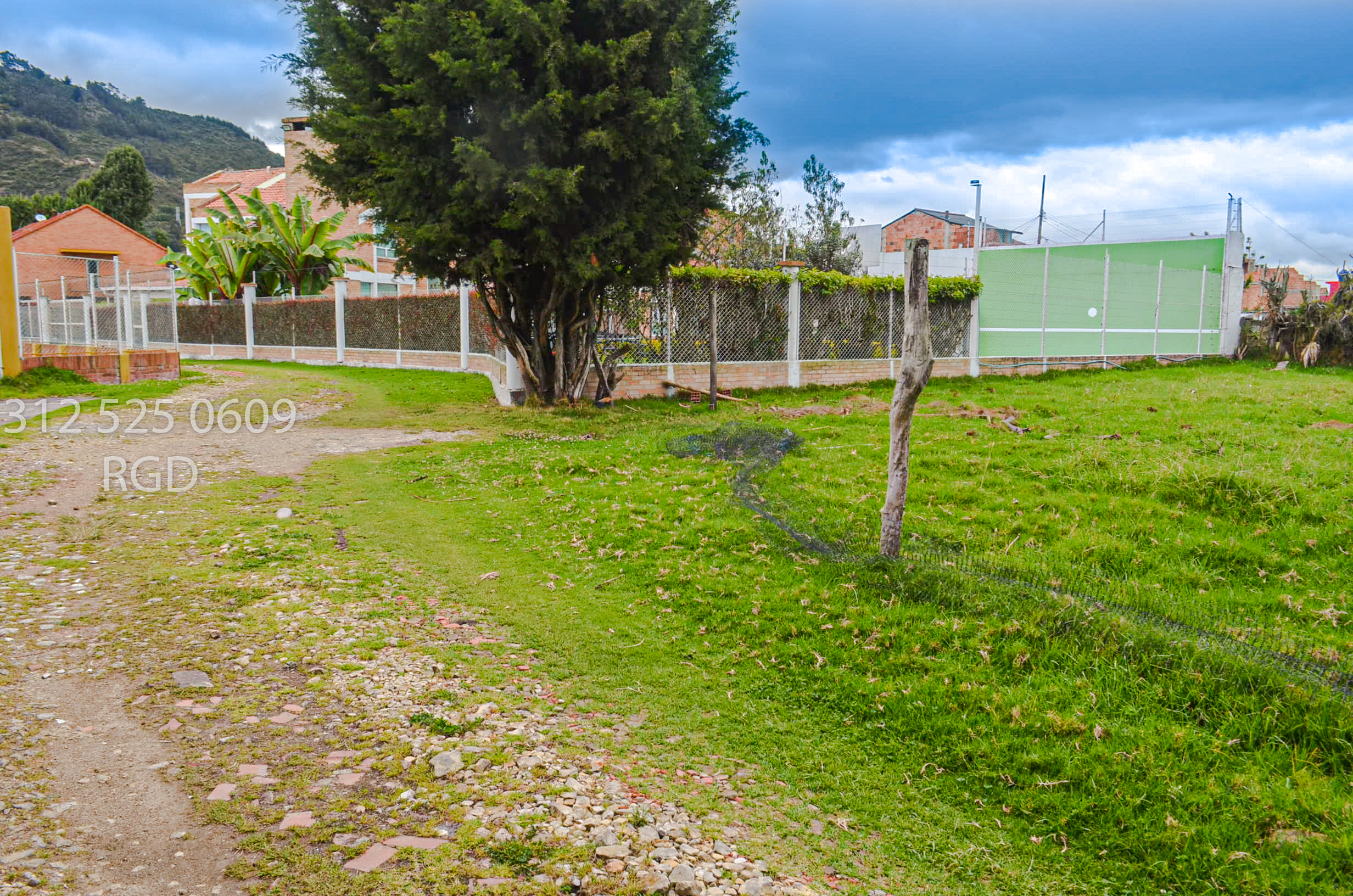 Lote en venta en Fonquetá, Chía, 1594 m² · foto 6 de 16