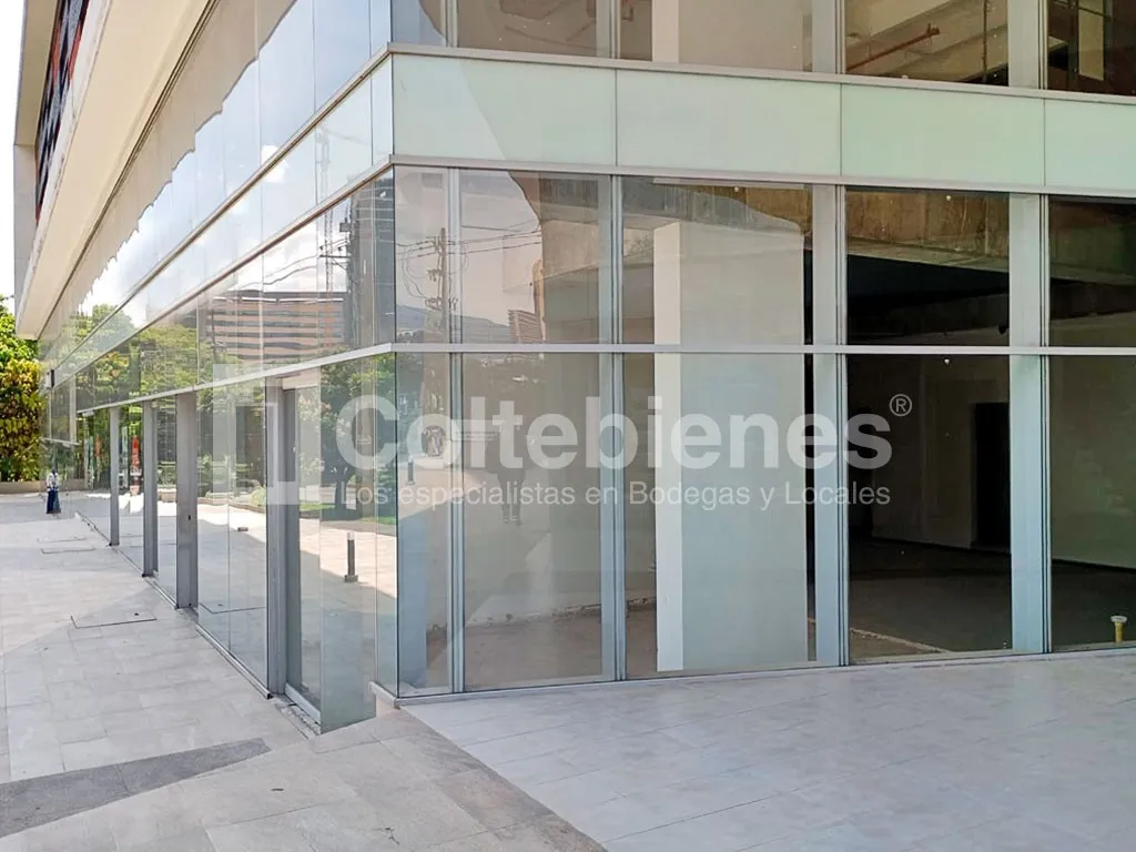 Local en arriendo en Zona Industrial No. 1, Itagüí, 123 m² · foto 3 de 12