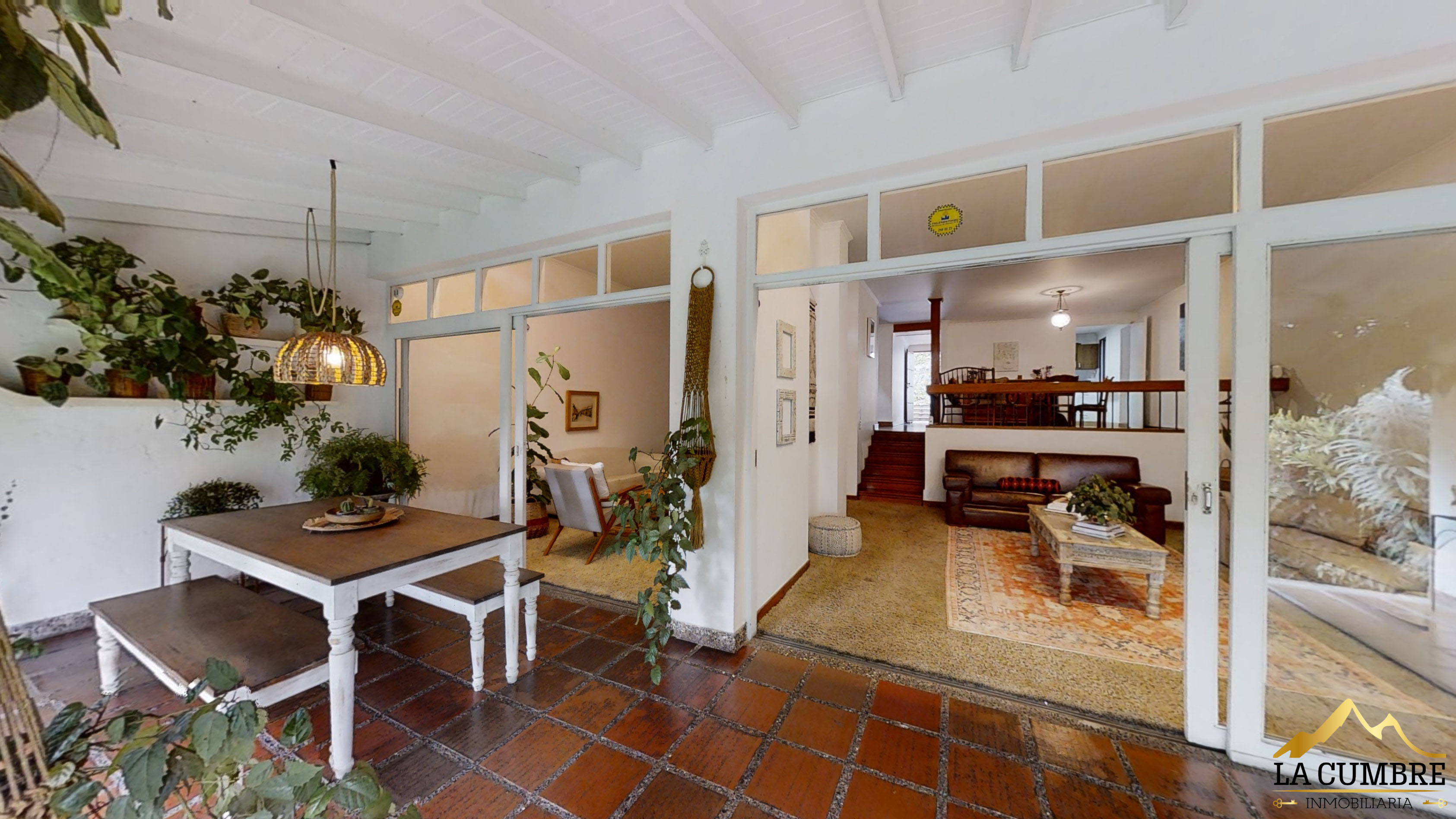 Casa de 4 alcobas en venta en El Tesoro, Medellín, 326 m² · foto 3 de 12