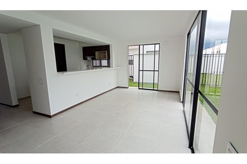 Casa de 3 alcobas en venta en Parque Natura, Cali, 120 m² · foto 3 de 16