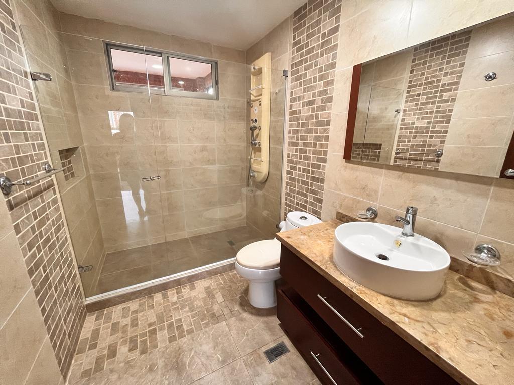 Casa de 5 alcobas en venta en Villa Campestre, Barranquilla, 477 m² · foto 23 de 24