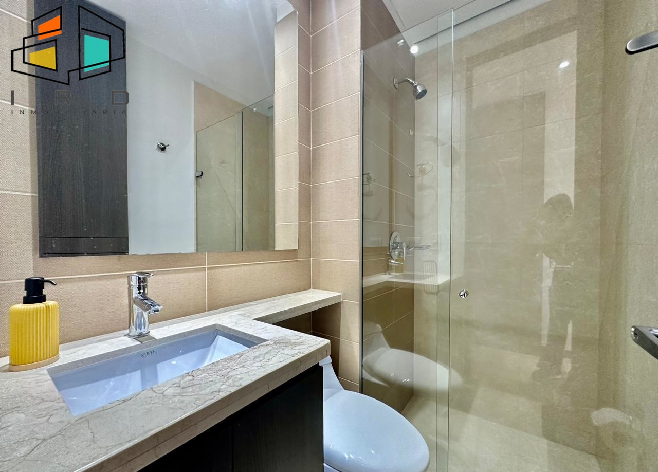 Apartamento en arriendo en El Poblado, Medellín · foto 16 de 24