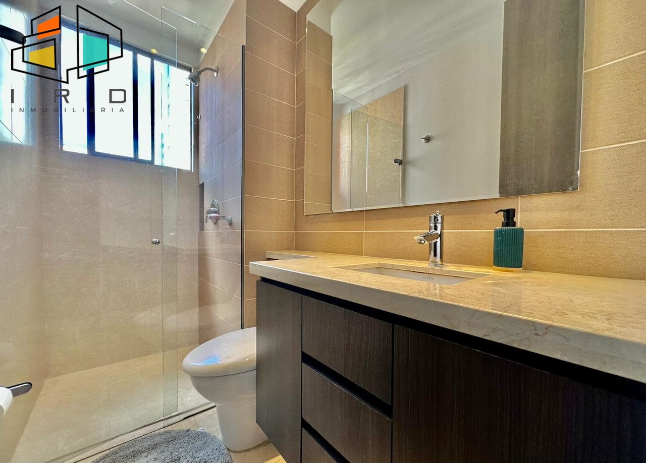 Apartamento en arriendo en El Poblado, Medellín · foto 18 de 24